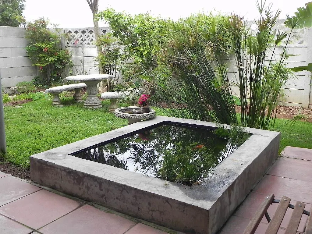 Winelands Lodge Durbanville Bed and breakfast