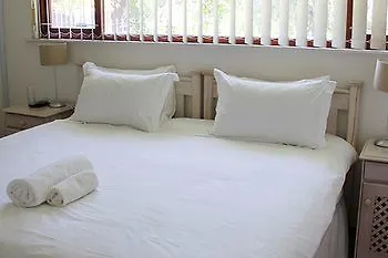 Winelands Lodge Durbanville Bed and breakfast